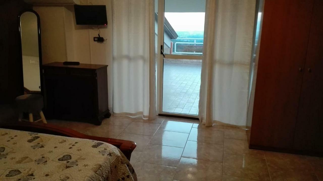 B&B Sentiero Romantico Еболи Екстериор снимка
