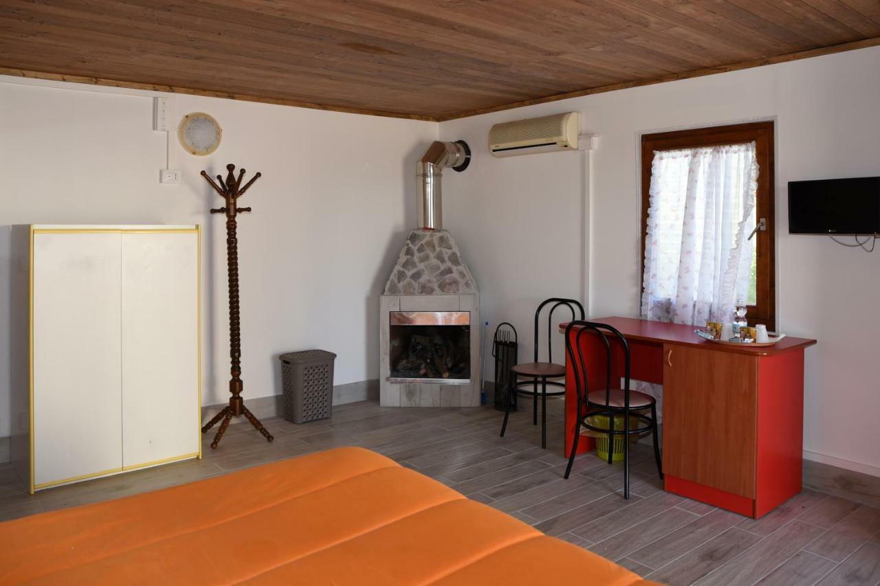 B&B Sentiero Romantico Еболи Екстериор снимка